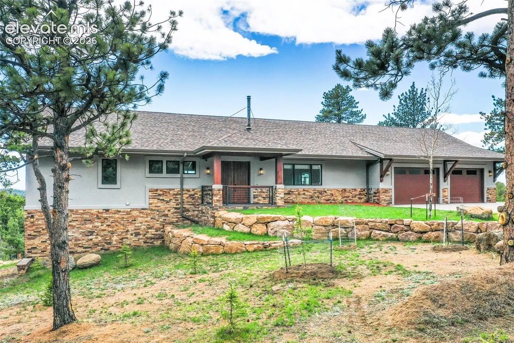 2754 County Road 421, Florissant
