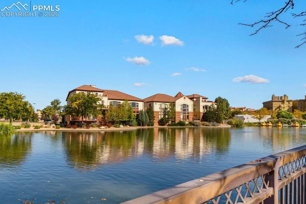 231 W Riverwalk Drive, Pueblo