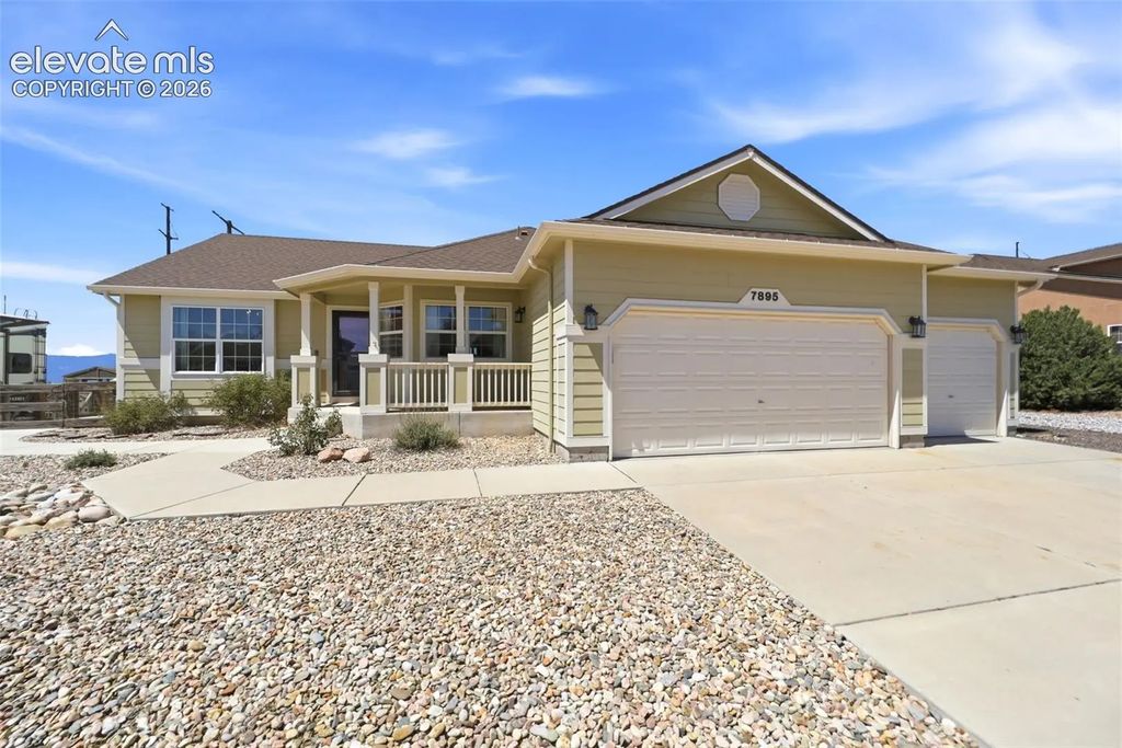 7895 Antelope Meadows Circle, Peyton