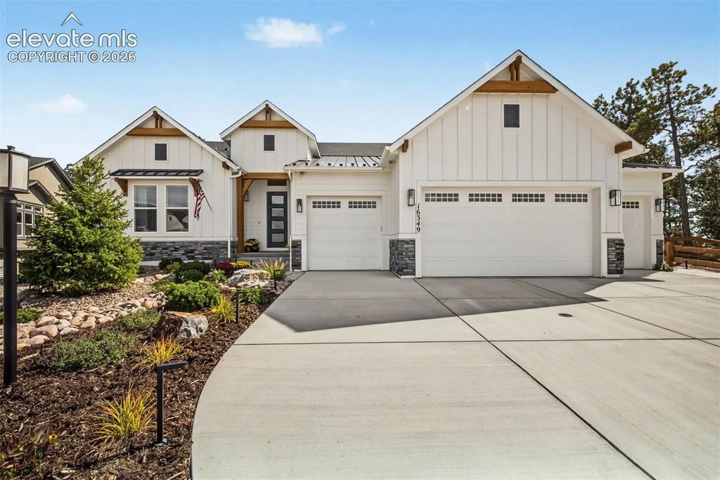 16349 Treetop Glory Court, Monument