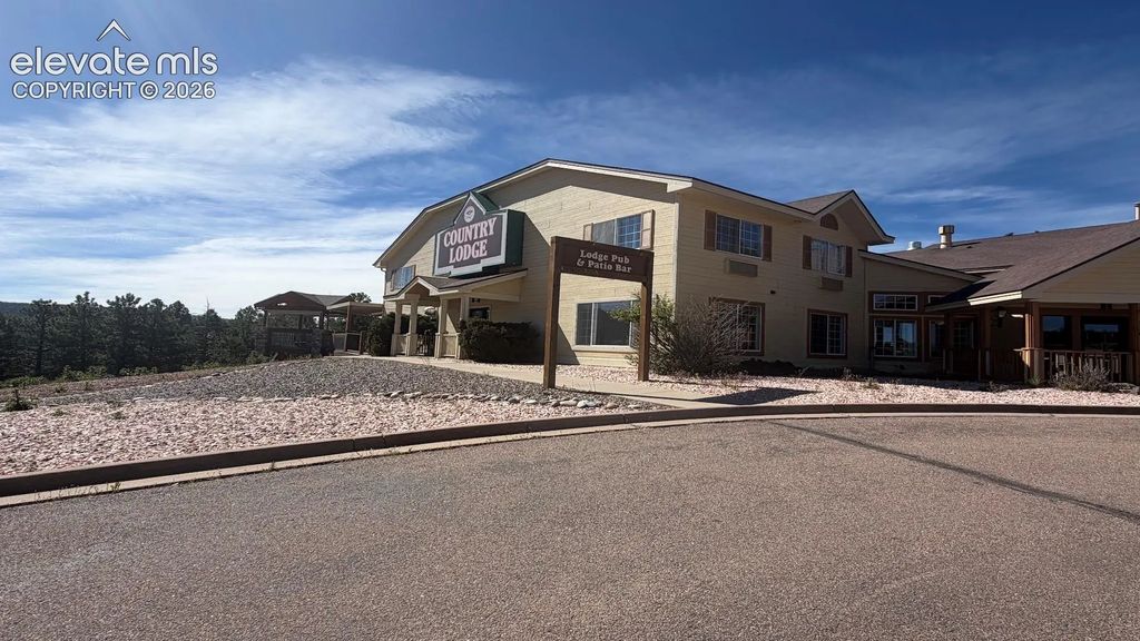 730 Country Drive, Woodland Park