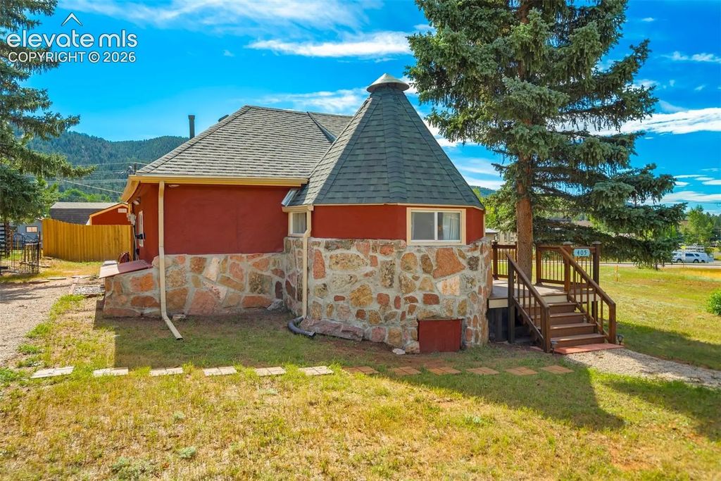 405 N Baldwin Street, Woodland Park