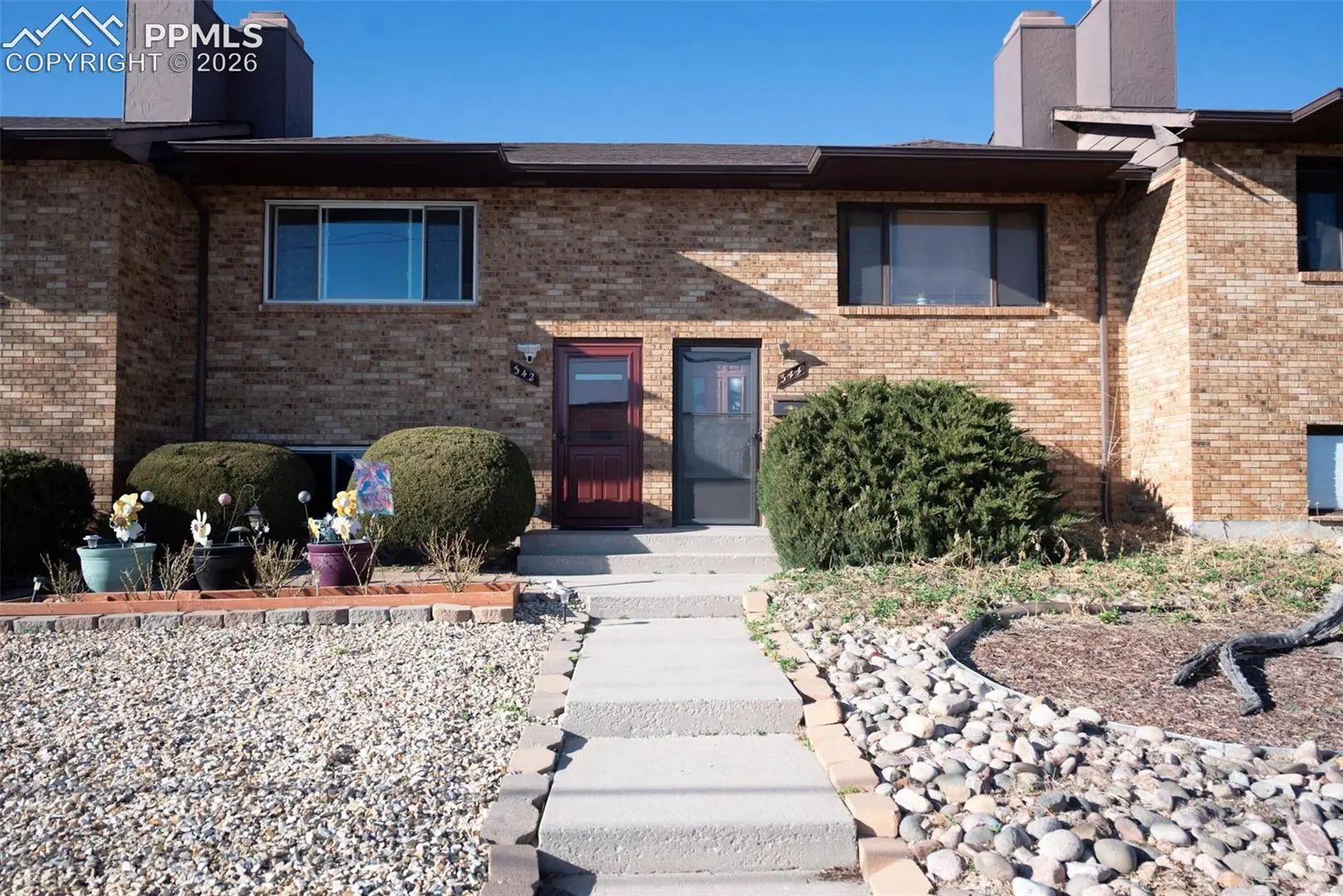 3667574, Residential, 342 Mount View Lane, Colorado Springs, CO, Mountview Townhomes, 80907