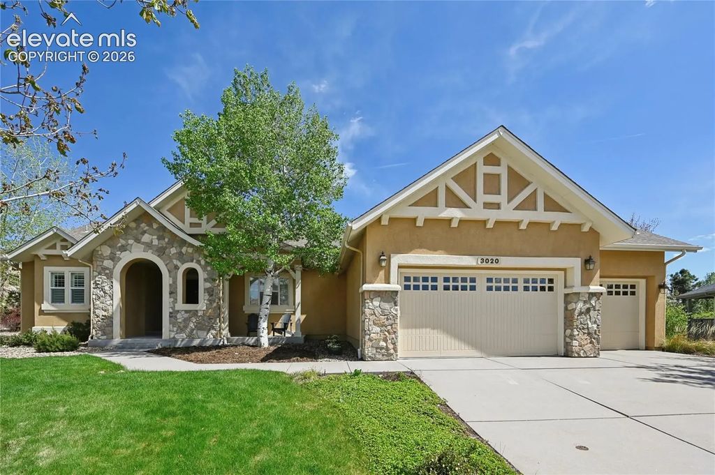 3020 Hollycrest Drive, Colorado Springs