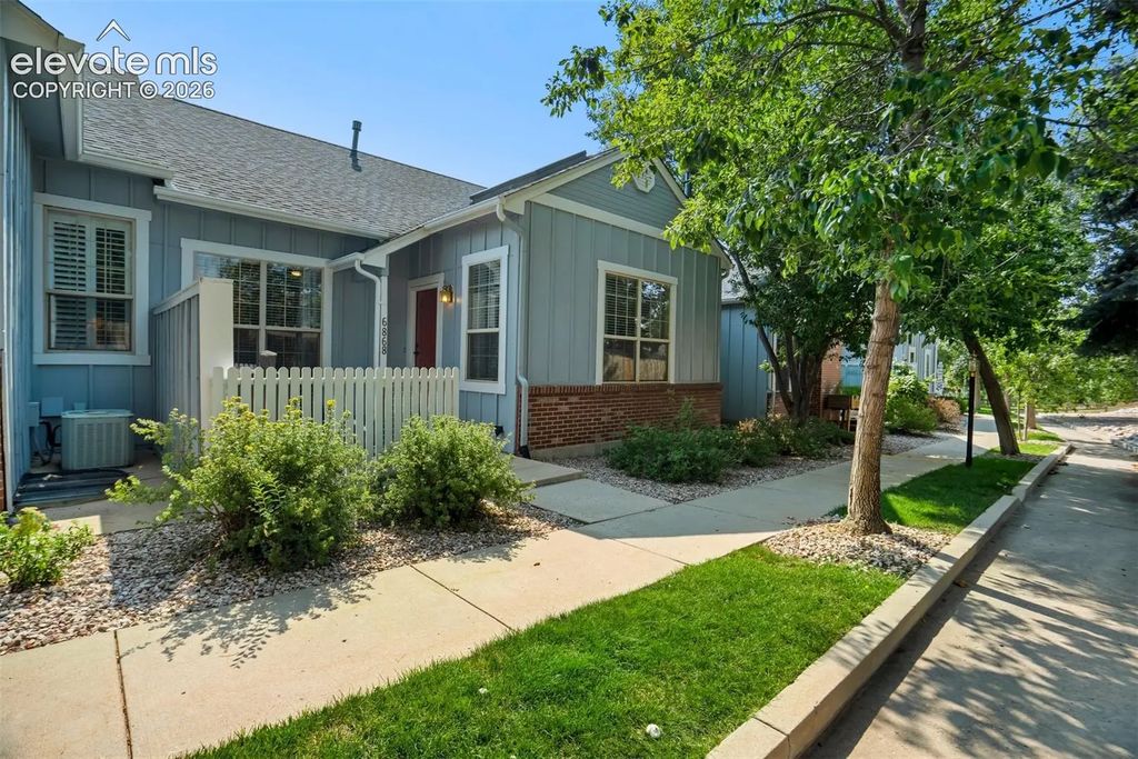 6868 Los Reyes Circle, Colorado Springs