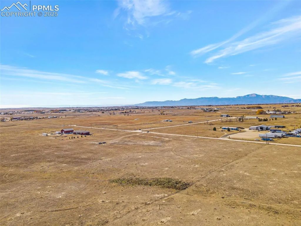 9475 Curtis Road, Peyton