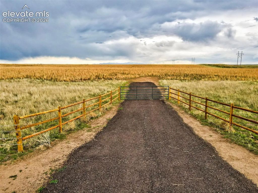 1284 N Ramah Highway, Yoder