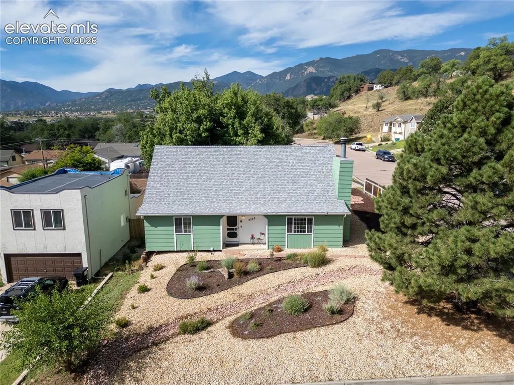 2523 W Monument Street, Colorado Springs