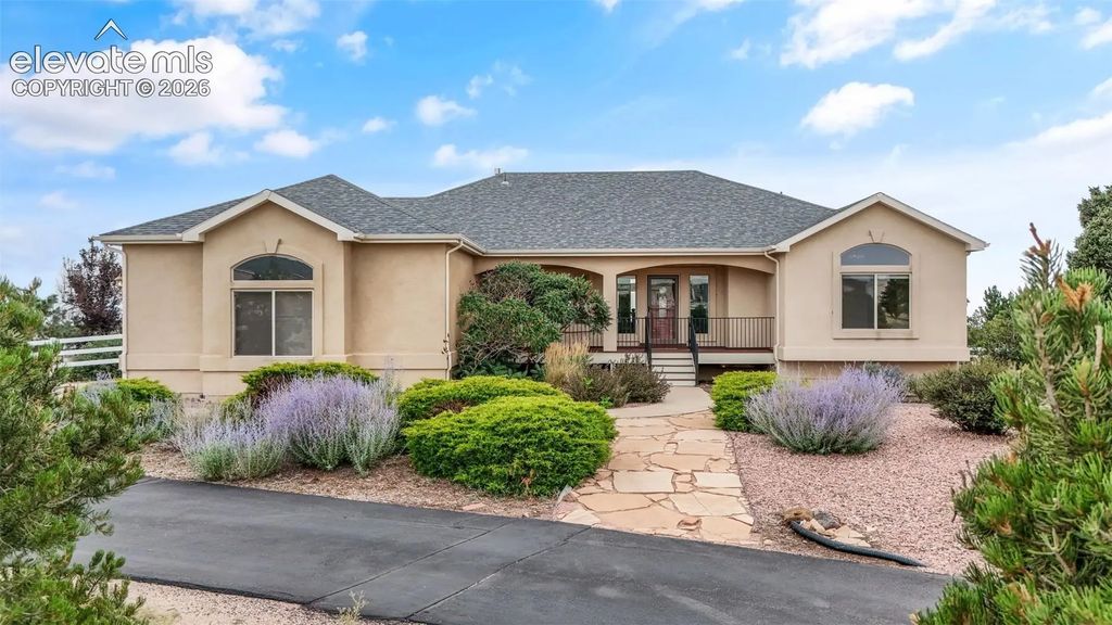 9335 Doe Creek Court, Peyton