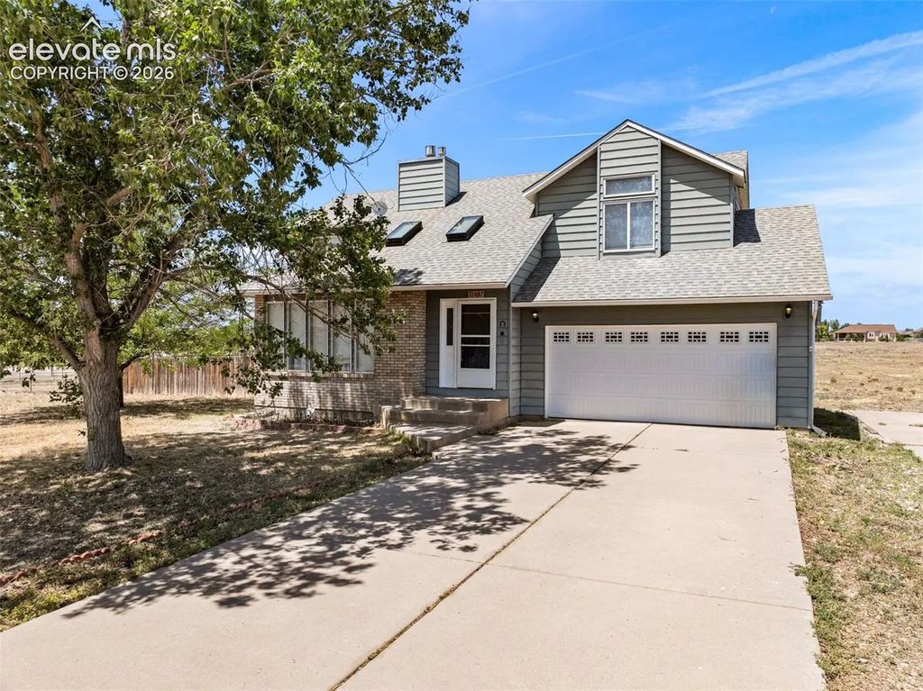 967 W Yerba Buena Drive, Pueblo