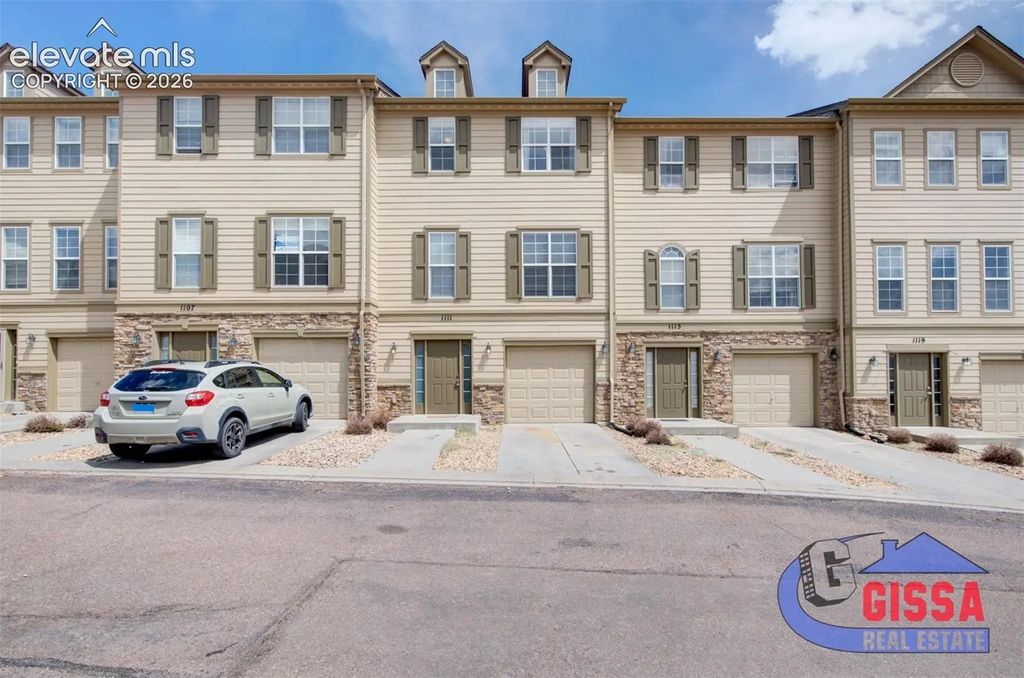1111 Yellow Dogwood Heights, Monument