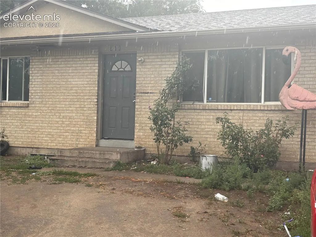 810 N Chelton Road, Colorado Springs