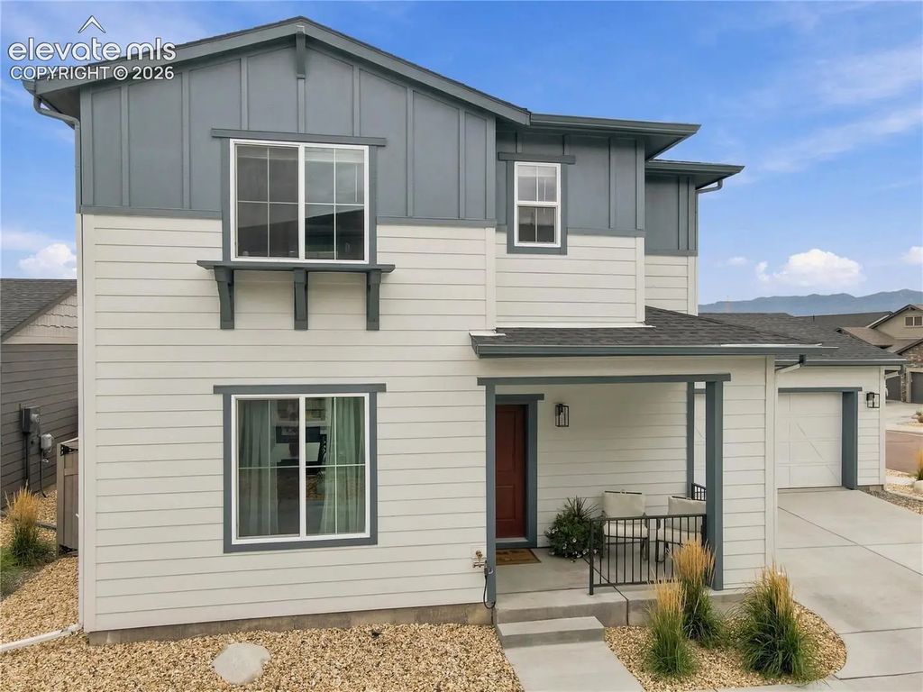 17607 Lucky Penny Lane, Monument