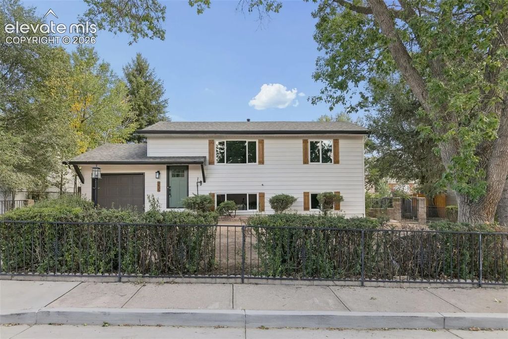 4635 S Sleepy Hollow Circle, Colorado Springs