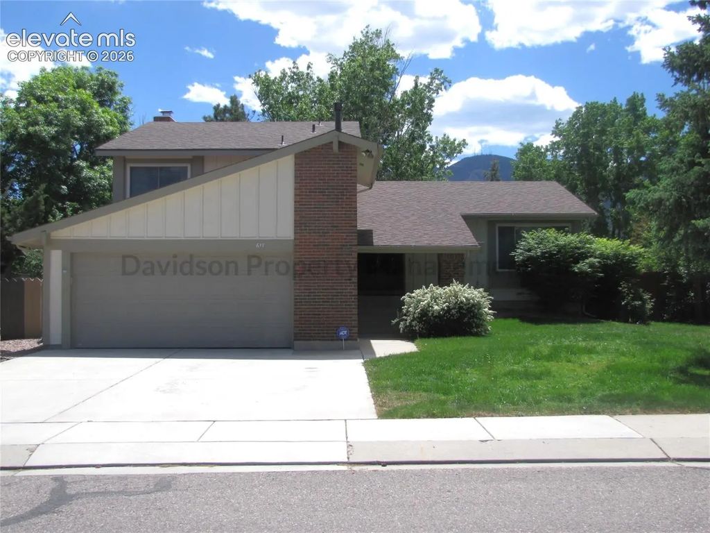 617 Gilcrest Road, Colorado Springs
