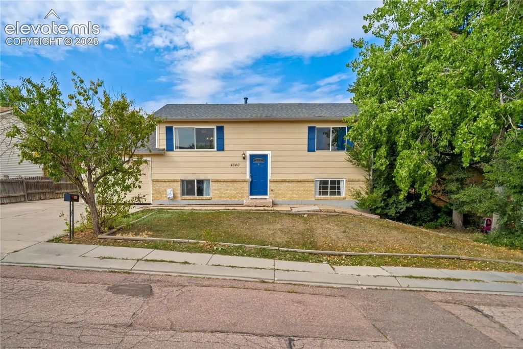 4340 Drummond Street, Colorado Springs