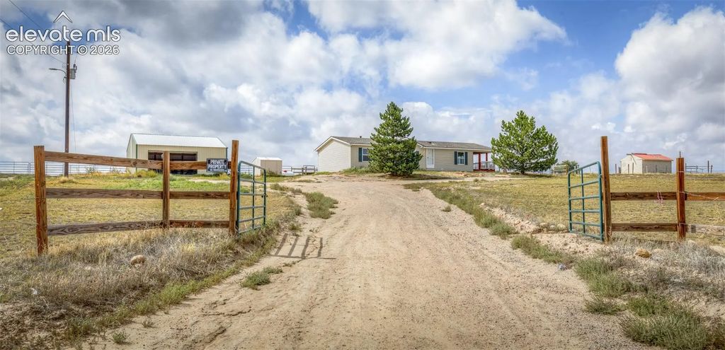 21430 La Piedra Point, Fountain