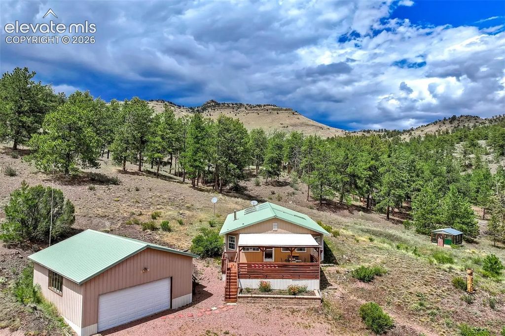 349 Post Road, Guffey