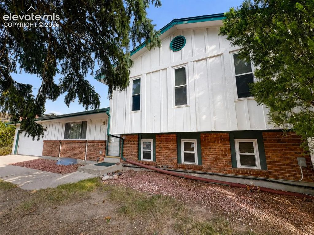 3035 W Whileaway Circle, Colorado Springs