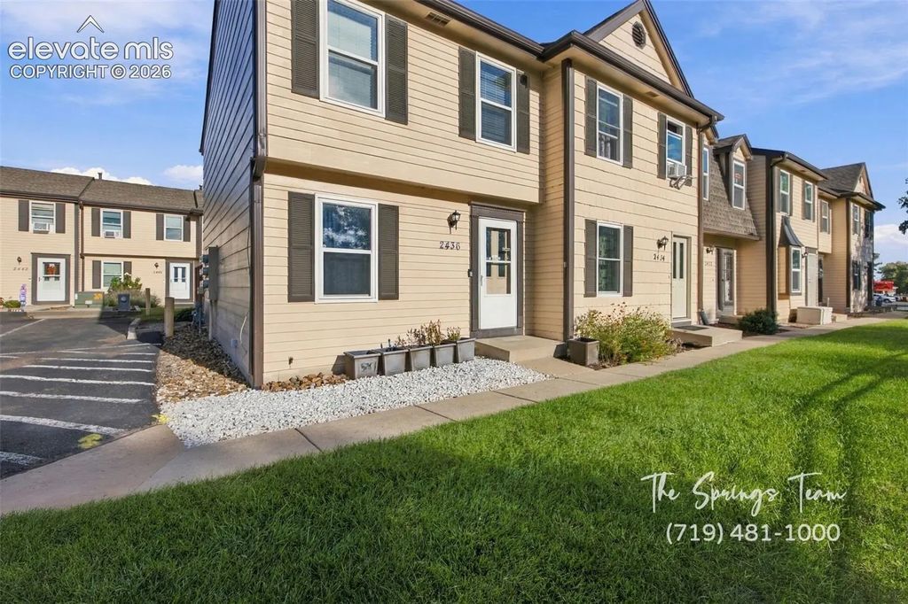 2436 Lexington Village Lane, Colorado Springs