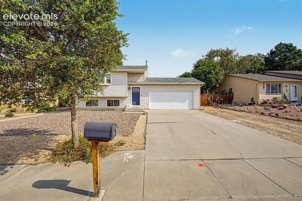 2309 South Drive, Pueblo