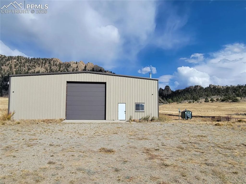940 Puma Hills Road, Lake George
