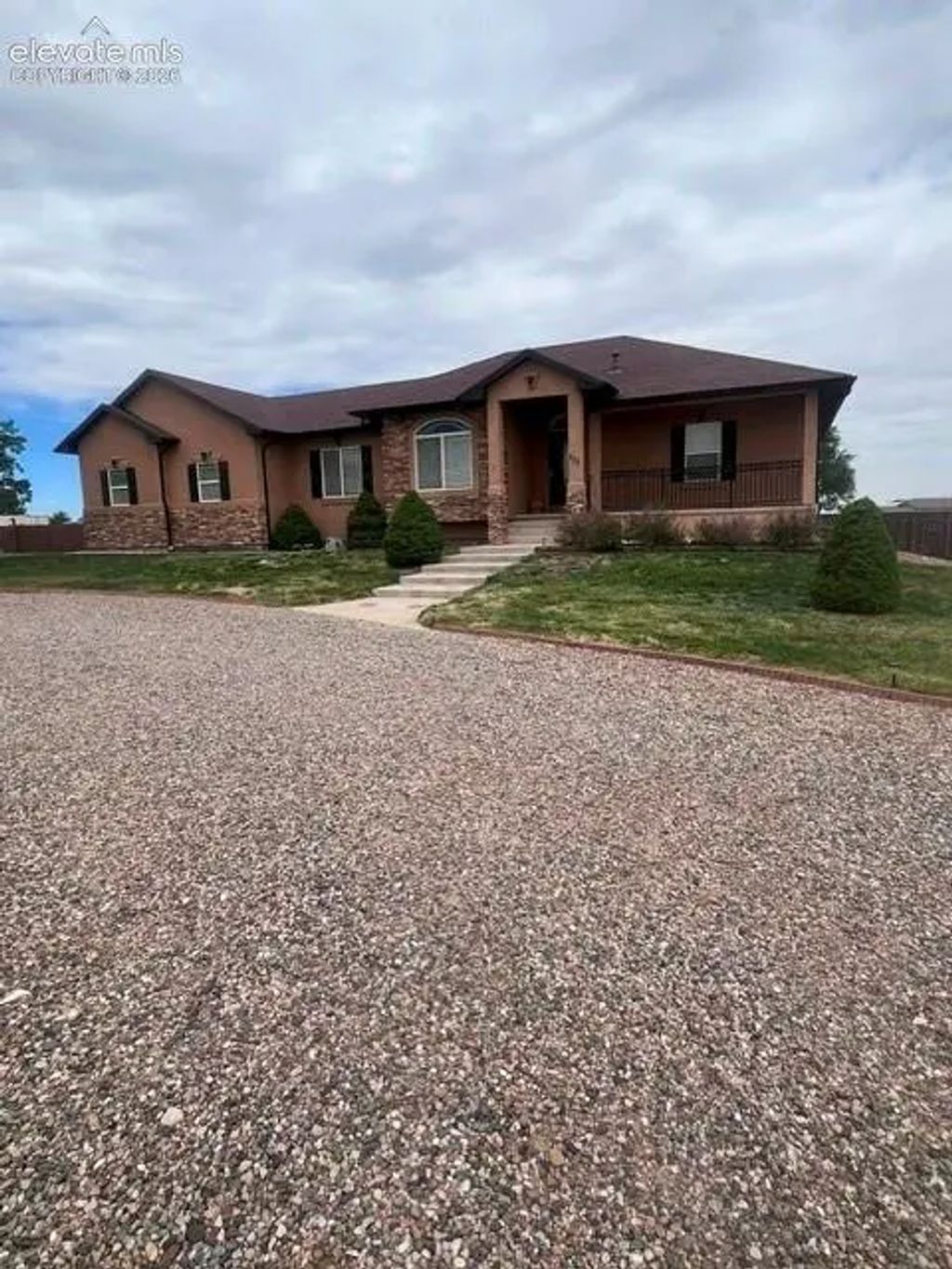 777 Woodleaf Drive, Pueblo West