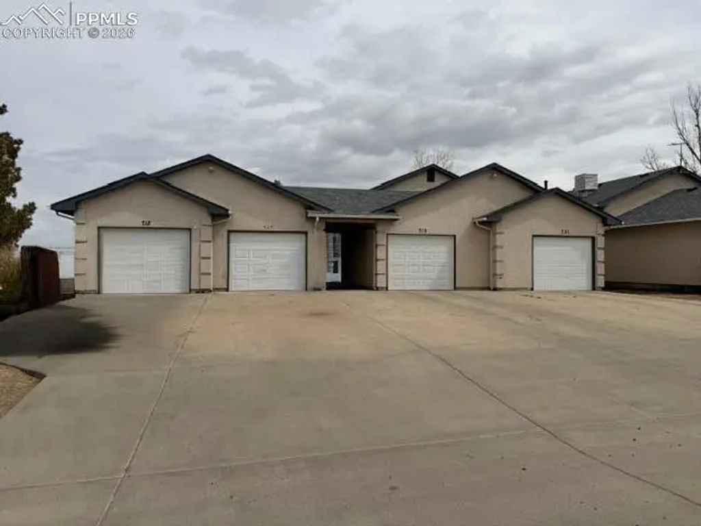 687-693 E Laporte Drive, Pueblo