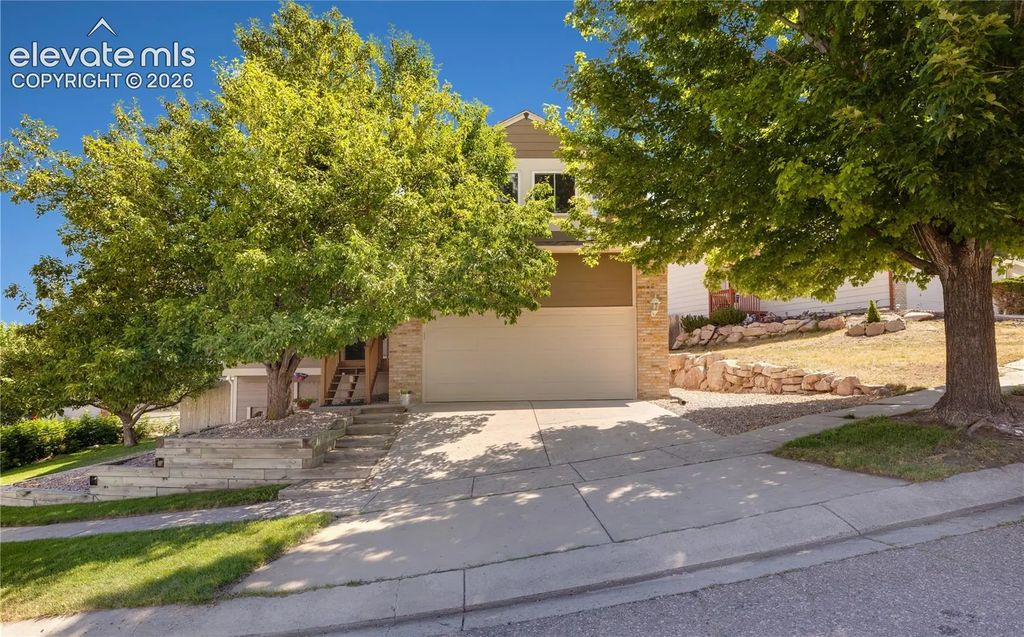 2620 Lear Drive, Colorado Springs