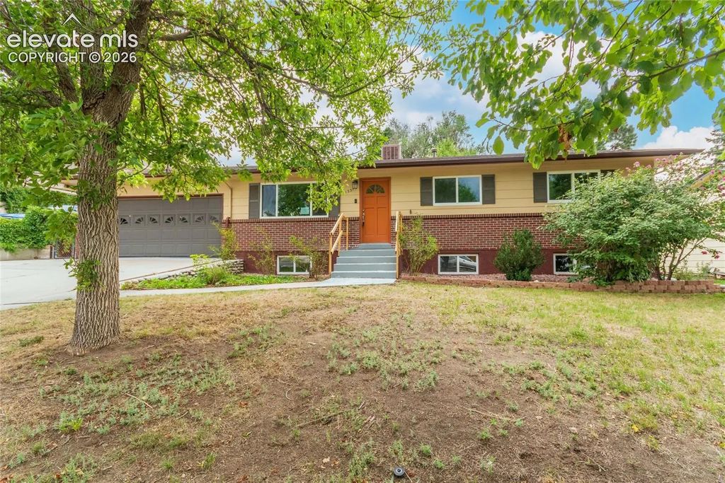 1331 Sanderson Avenue, Colorado Springs