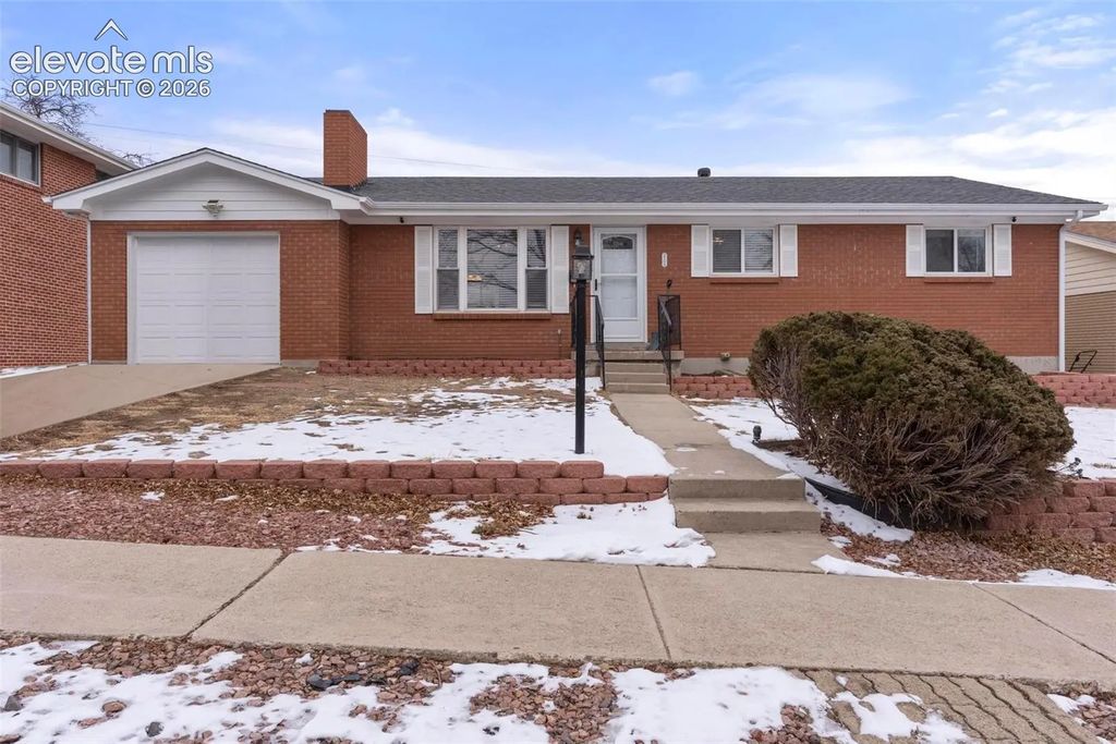 2105 Eagle View Drive, Colorado Springs