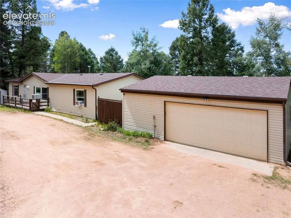 45 La Abu Trail, Florissant