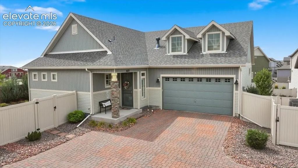 6670 Golden Briar Lane, Colorado Springs