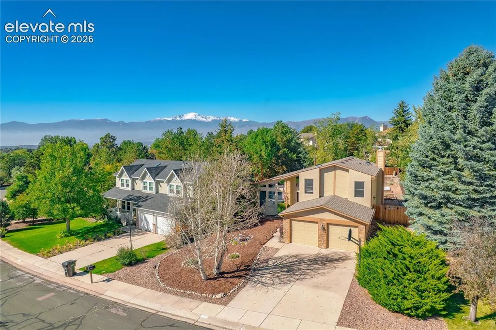 3250 Navigation Drive, Colorado Springs