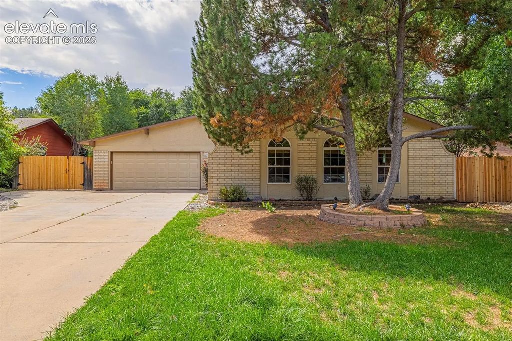2613 Flintridge Drive, Colorado Springs