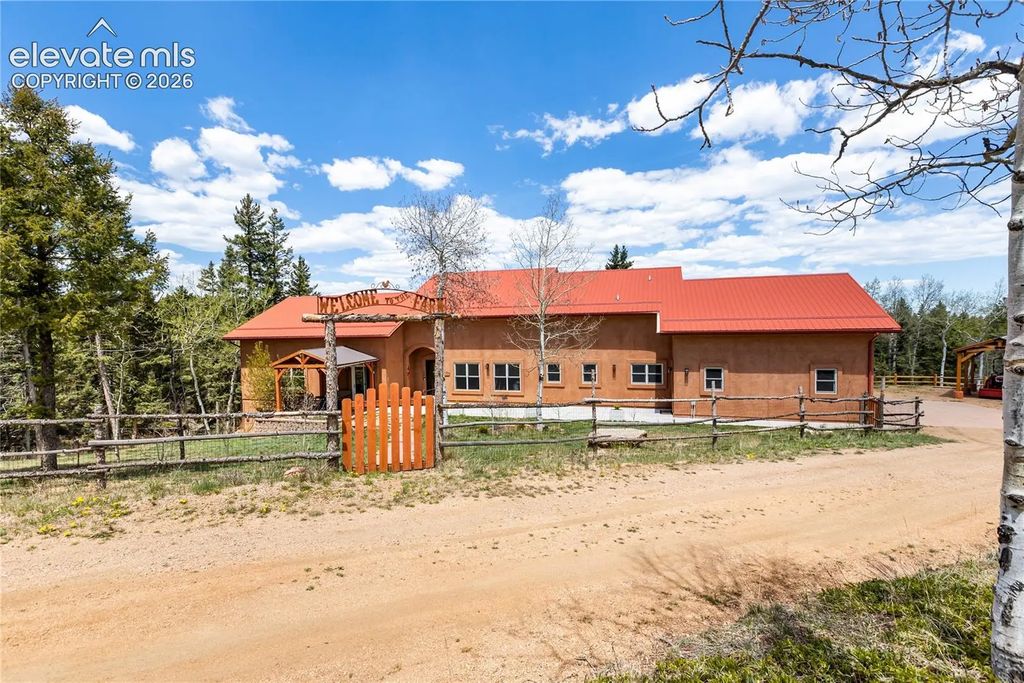 153 Moss Rock Court, Divide