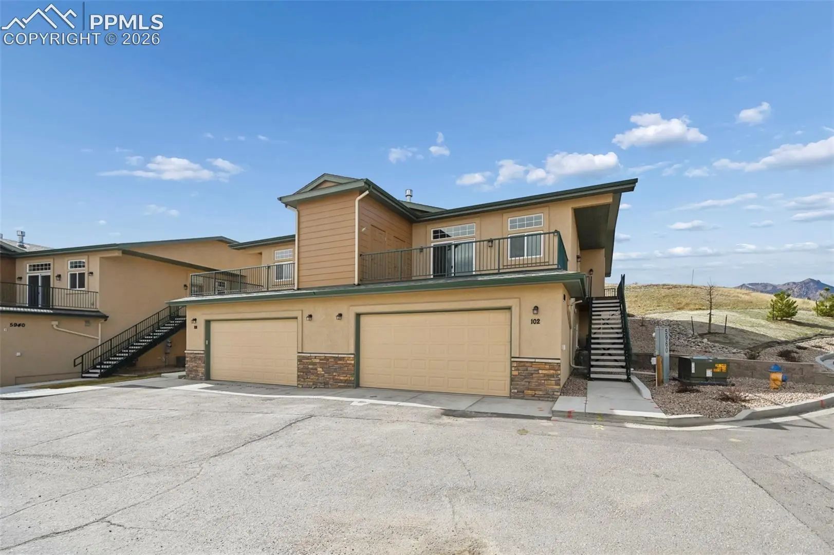 5099113, Residential, 5940 Eagle Glen View 102, Colorado Springs, CO, Eaglepointe Townhomes, 80919