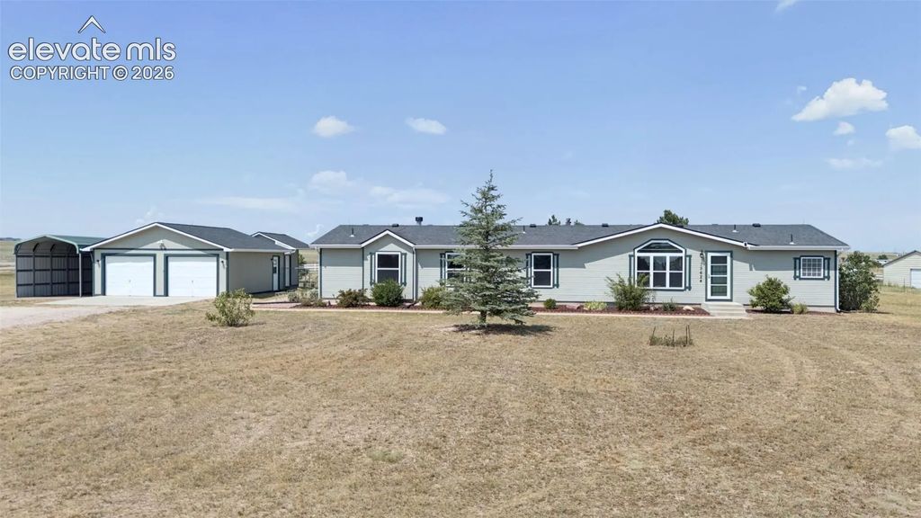 15624 Lucy Lane, Peyton