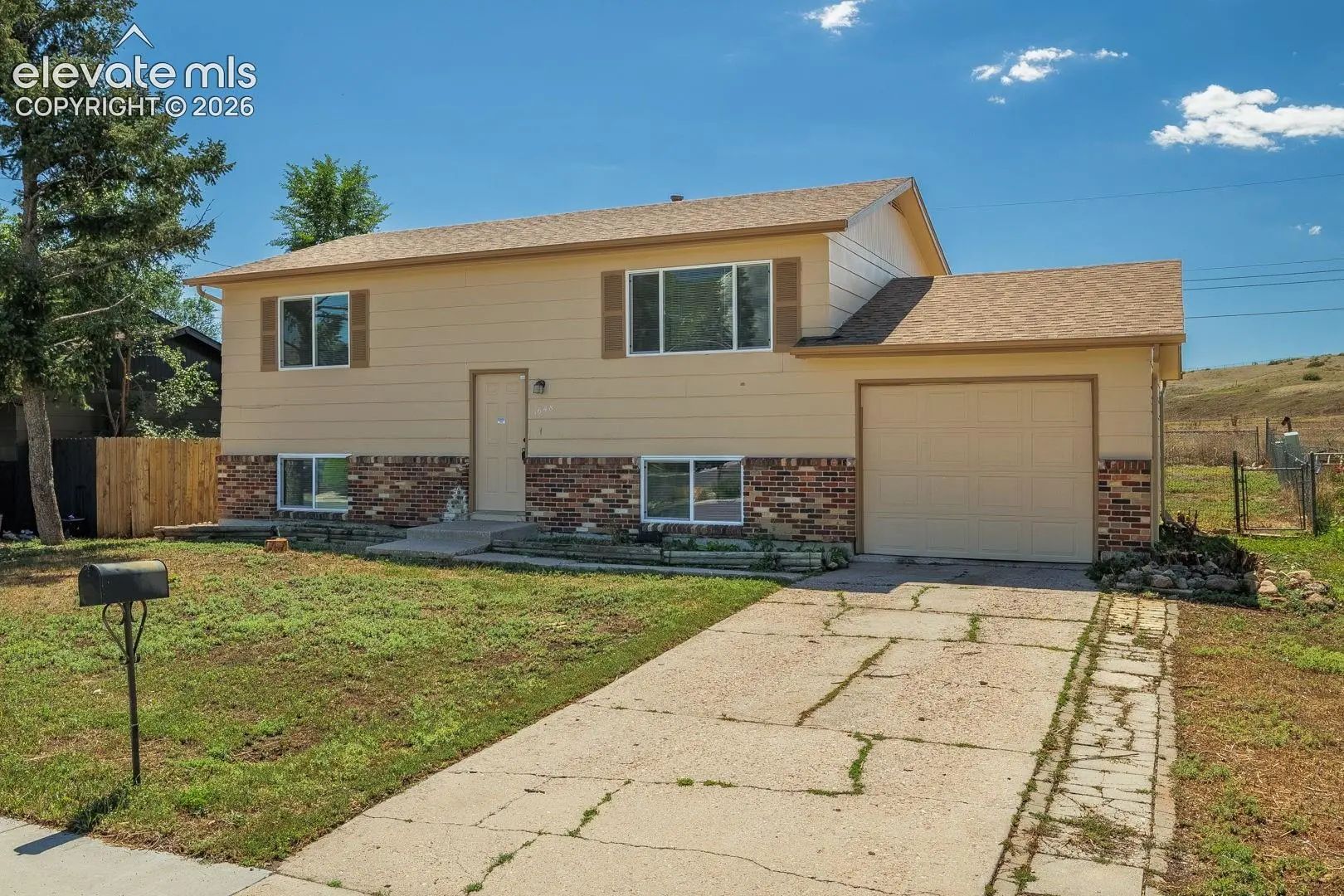 Homes for Sale in Colorado Springs, CO