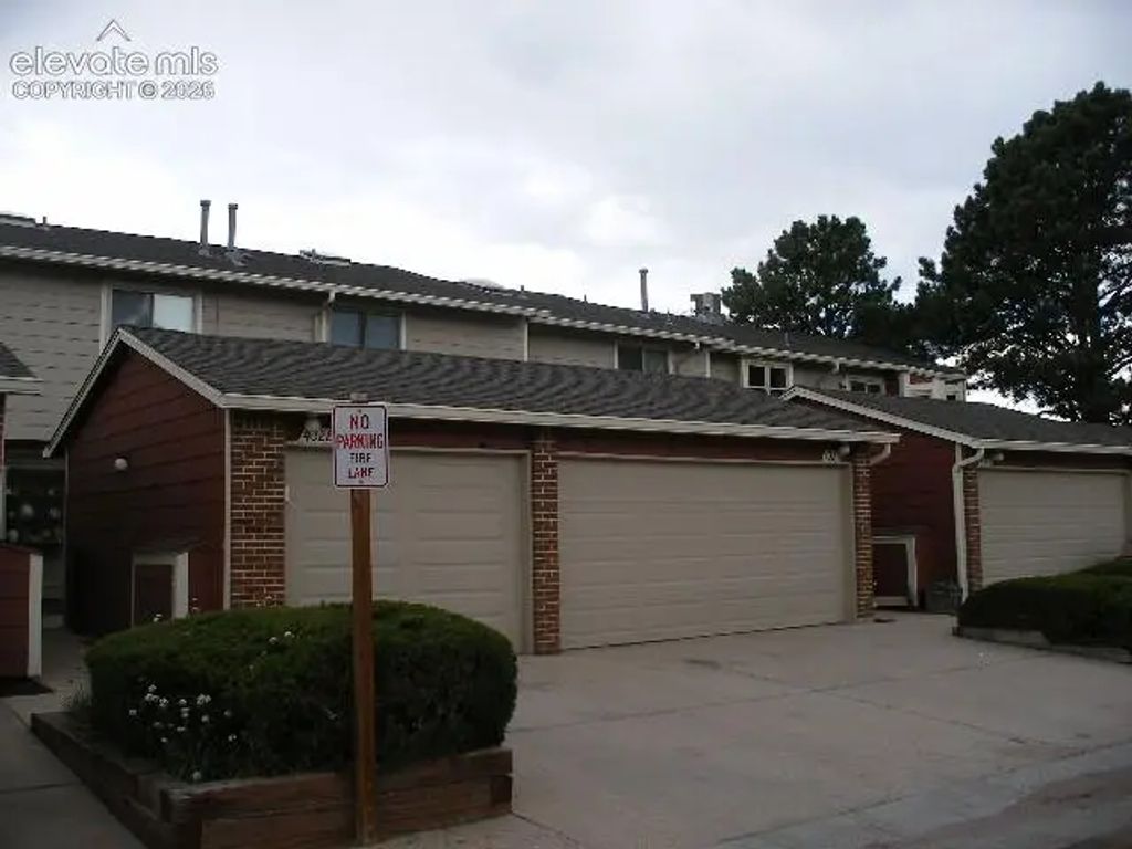 432 W Rockrimmon Boulevard D, Colorado Springs