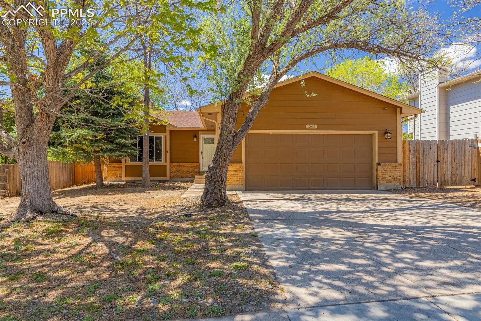 Homes for Sale in Colorado Springs, CO