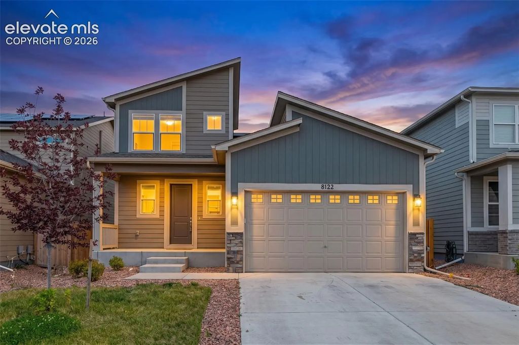 8122 Goldenray Place, Colorado Springs