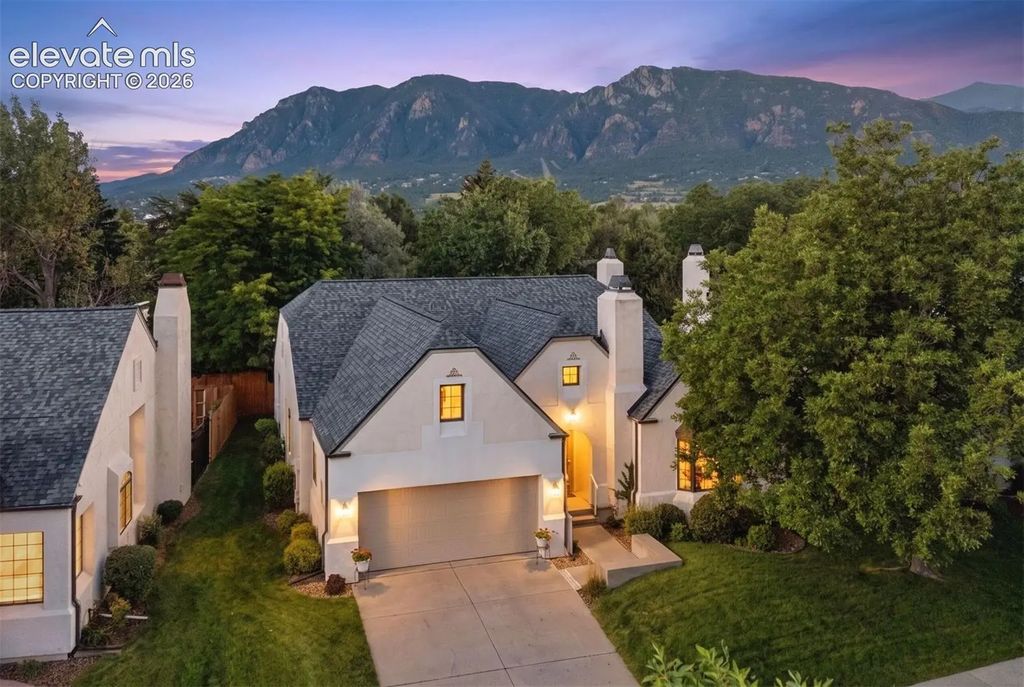 643 La Bourgade Point, Colorado Springs