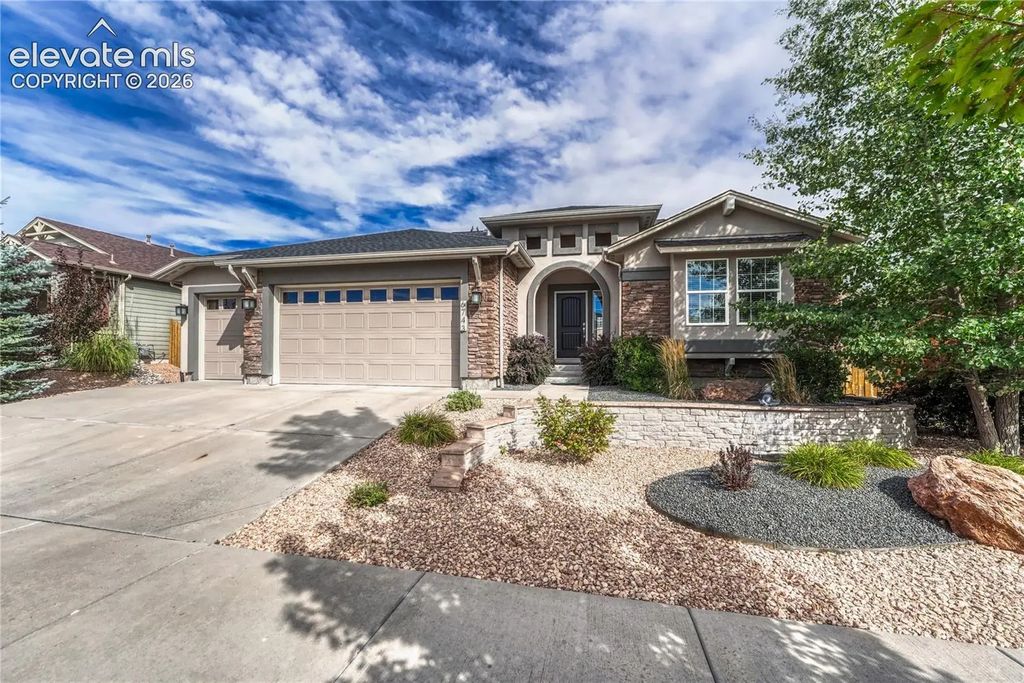 6743 Mustang Rim Drive, Colorado Springs