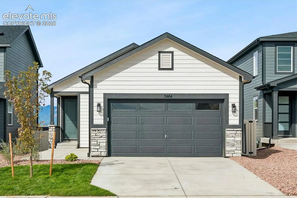 5464 Triple Tree Street, Colorado Springs