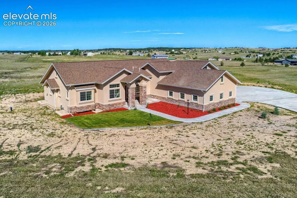 13680 Woodlake Road, Elbert