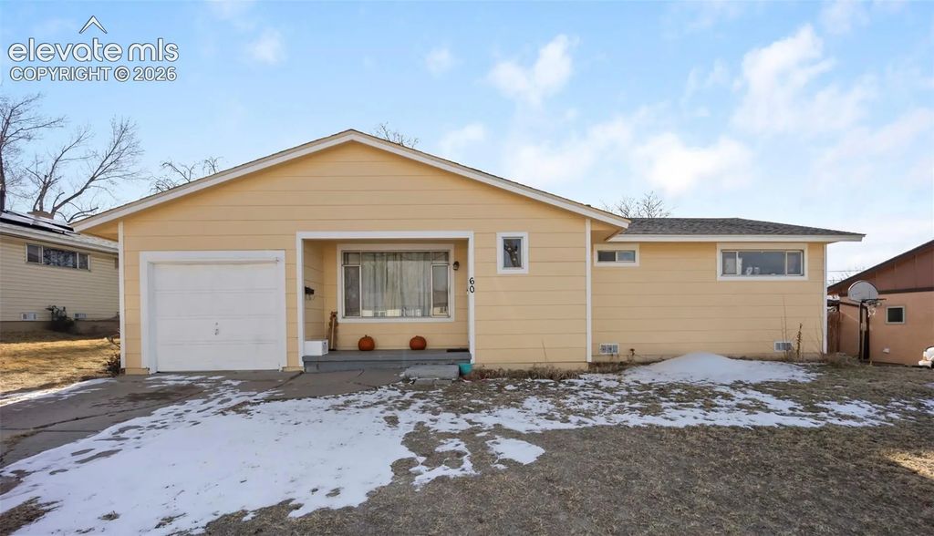 60 Loch Lomond Lane, Pueblo