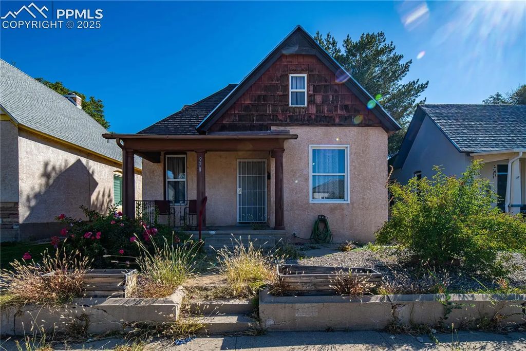 938 E Evans Avenue, Pueblo