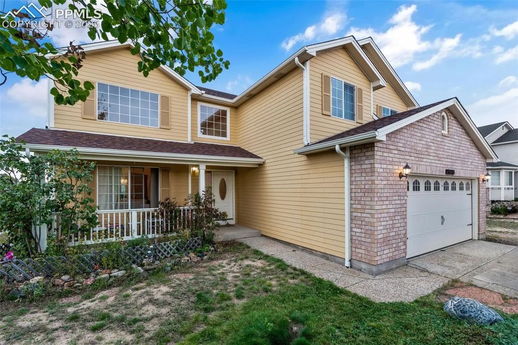 8654 Champie Road, Peyton