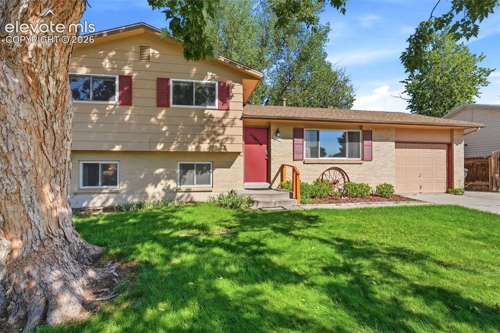 3103 Shadowglen Way, Colorado Springs